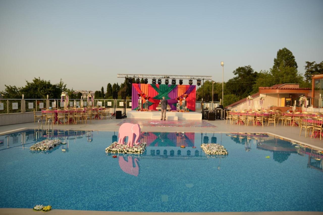 Double Royal Hotel Коджаели Екстериор снимка