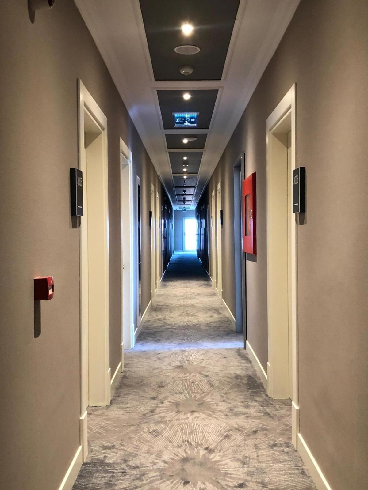 Double Royal Hotel Коджаели Екстериор снимка