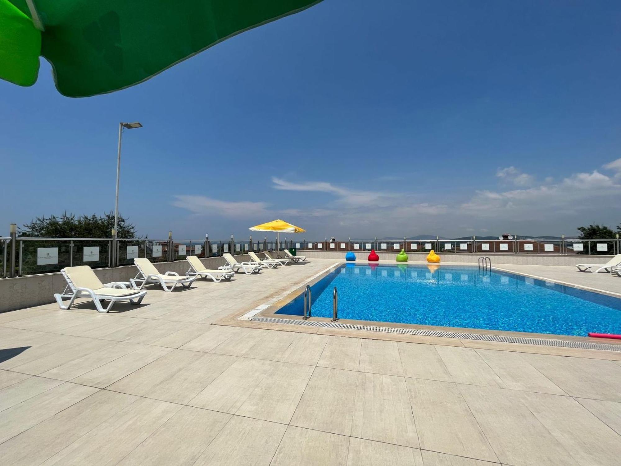 Double Royal Hotel Коджаели Екстериор снимка